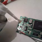 Aufsprühen und Runterkratzen